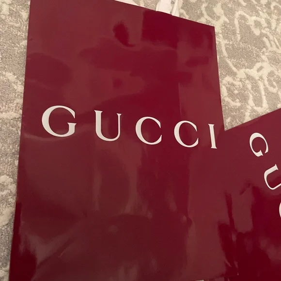 TWO Gucci shopping bags - Picture 3 of 4